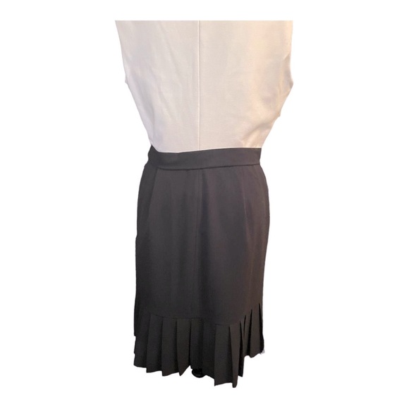 Marvin Richards Black & Ivory Pleated Cocktail Dress | Classic Chic Size M - Picture 9 of 11